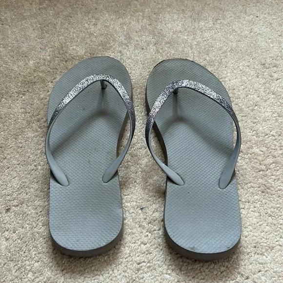 American eagle sparkle gray flip-flops size 8 - Picture 2 of 4